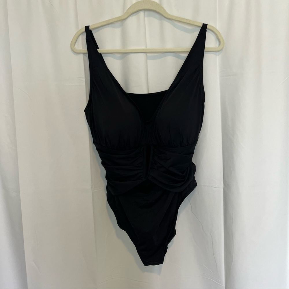 Bleu Rod Beattie Black Women's Molded-Cup One-Piece Swimsuit (Black, 20w) - Picture 2 of 11